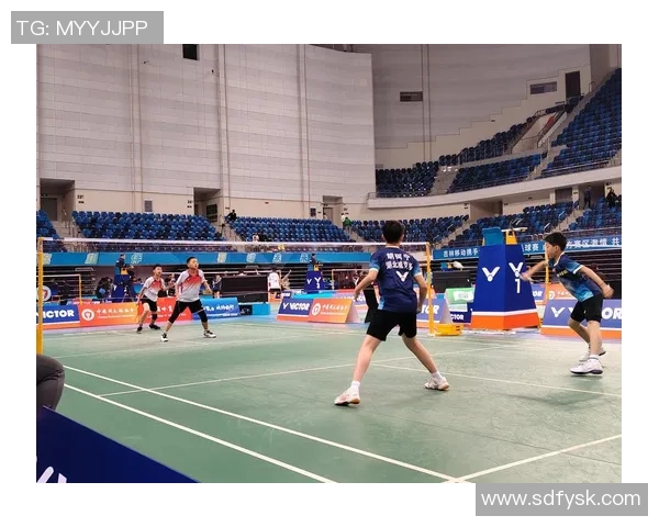 羽毛球盛宴:深入了解杭州羽毛球队的默契与协作精神