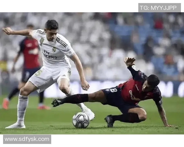 足球明星与爱情的激情碰撞揭示了他们心中女人的独特魅力与吸引力