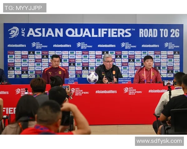 赛后分析：上海足球队与南京足球队的表现与状态对比探讨